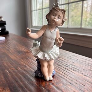 Lladro Ballerina Girl
